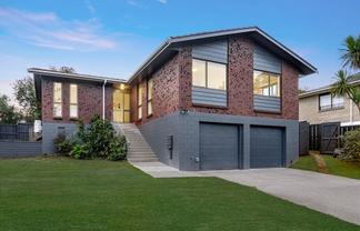 8 Worley Place, Saint Johns