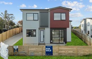 2/16 Anglers Way, Wattle Downs