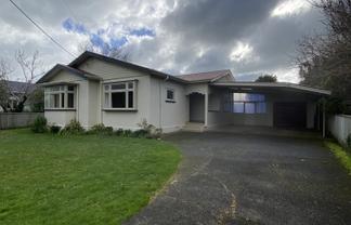 8 Hunia Street, Marton