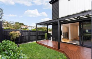1B Stott Avenue, Birkdale