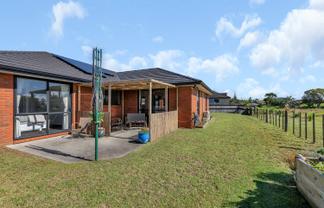 33 Ocean View Rise, Ruakaka