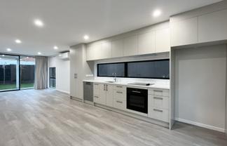 7C Range View Road, Mount Albert