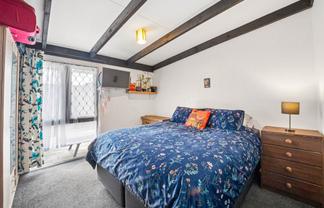 2/9 Poinsettia Place, Henderson