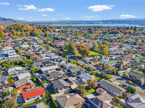 2/3 Ngaio Street, Stoke