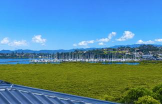 2/28 Brickworks Bay Road, Hobsonville
