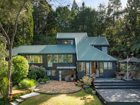 1 Janet Place, Laingholm