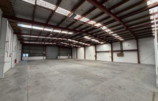 Excellently Positioned Industrial  Warehouse