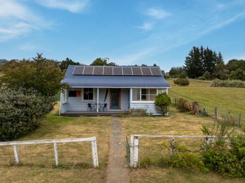 8 Takamatua Valley Road, Takamatua