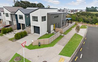 7 John Gray Street, Takanini