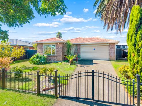9 Wai Iti Place, Clendon Park