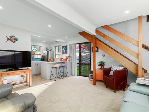 3/29 Main Road, Tawa