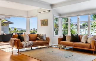 2/52 Rukutai Street, Orakei
