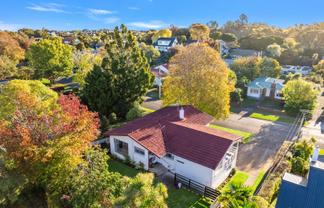 14A Brassey Road, Saint Johns Hill