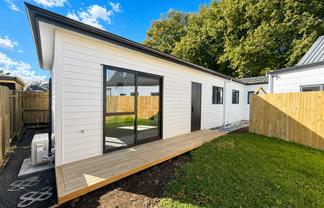 a/2 Biscay Place, Conifer Grove