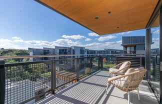 4/11 Spring Street, Onehunga