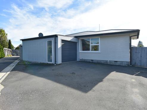 37 Larch Place, Casebrook