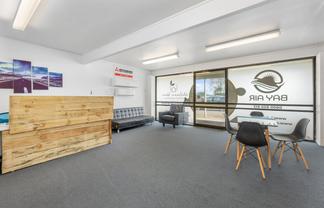 City Fringe Retail/Showroom/Office