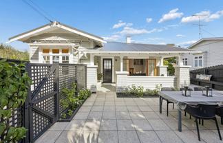 18 Quadrant Road, Onehunga