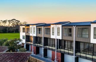 6/32 Tiraumea Drive, Pakuranga