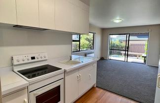 1A/196 Bucklands Beach Road, Bucklands Beach