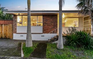 1/48 Mcleod Road , Te Atatu South