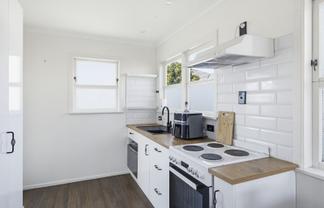 32 Queenwood Road, Levin