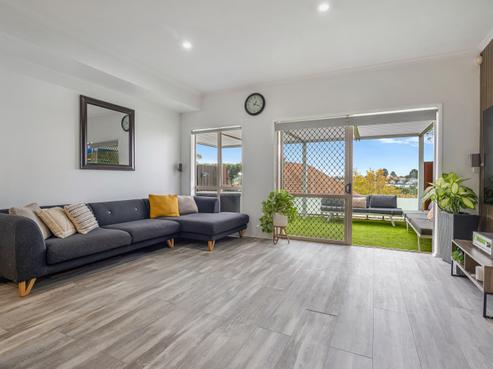 8 Quarter Deck Lane, Gulf Harbour