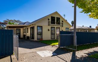 100 Sylvan Road, Parkvale