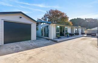 25A Gibbs Crescent, Wainuiomata