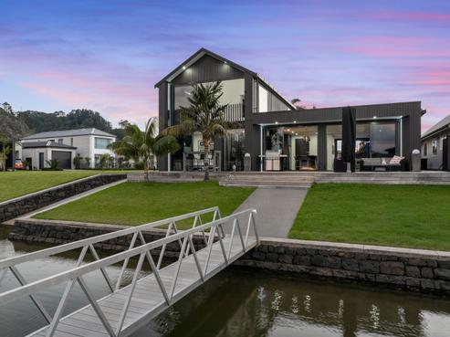 118 Motu Iti, Pauanui