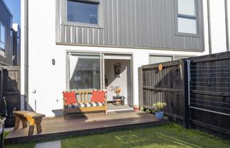 11/101 Mackworth Street, Woolston