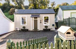 85 Milton Road, Bluff Hill