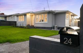 24 Cobham Crescent, Kelston