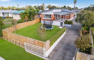18 Mckean Avenue, Manurewa