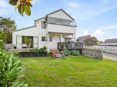 1/369 Whangaparaoa Road, Stanmore Bay