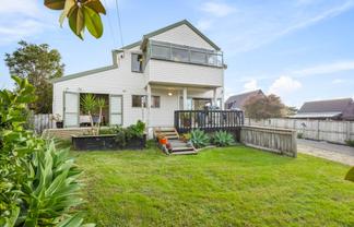 1/369 Whangaparaoa Road, Stanmore Bay