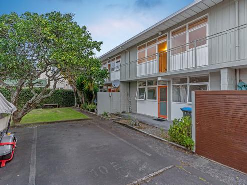 10E Graysons Lane, Mount Eden
