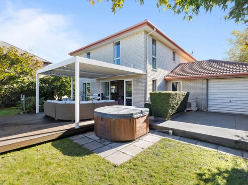 54 Willowview Drive, Redwood