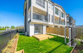 Lot 4/20 Marr Road, Manurewa