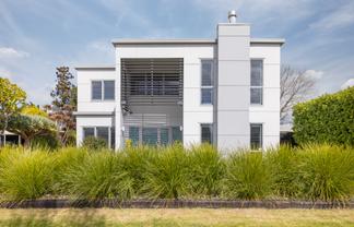 118 Fourteenth Avenue, Avenues