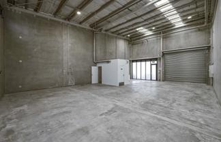 Functional Manurewa Industrial Unit | 147 m2