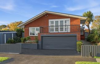 22 Warren Crescent, Hillmorton