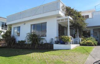 13a Kiteroa Terrace, Rothesay Bay