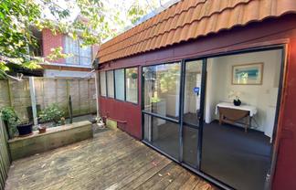 Flat D 20 Croydon Road, New Lynn