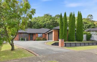 21 Bathurst Crescent, Pyes Pa