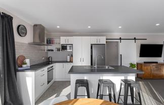 11 Rayner Lane, MARTON