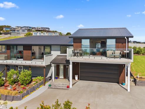 77 Stratford Drive, Cable Bay
