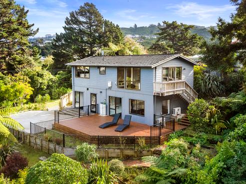 13A Palm Grove, Belmont
