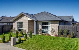 16 Aroha Street, Pegasus
