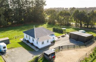 8 Knorp Street, Halcombe